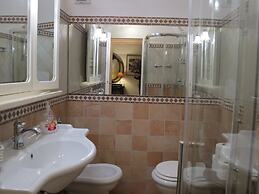 Arco in Pantheon Apartments