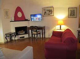 Arco in Pantheon Apartments