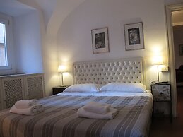 Arco in Pantheon Apartments