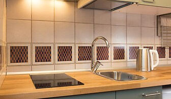 Arco in Pantheon Apartments