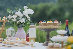 Yangshuo Enjoy Field Resort