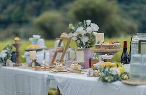 Yangshuo Enjoy Field Resort