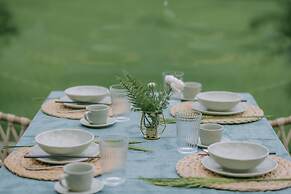 Yangshuo Enjoy Field Resort