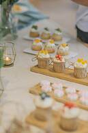 Yangshuo Enjoy Field Resort