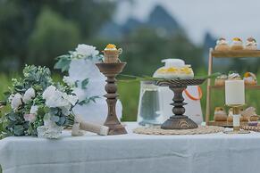 Yangshuo Enjoy Field Resort