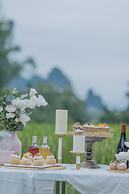 Yangshuo Enjoy Field Resort