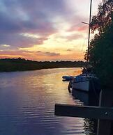Sutton Staithe Hotel