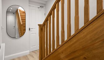 2 Bedroom Apartment near Town Center