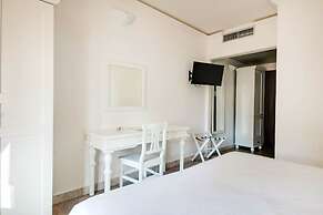 Phi Hotel Sighientu
