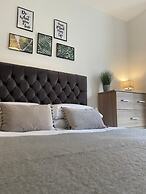 Riverside getaway 2 Bedroom