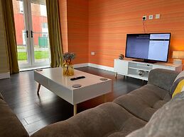 Riverside getaway 2 Bedroom