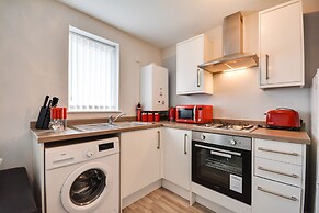 Cosy 2 Bedroom Apartment with Parking