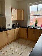 Central Location - 2 Bedroom Apartment