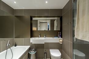 Stylish 2 Bed Flats Near US Embassy