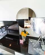 Samutsakorn Apartment