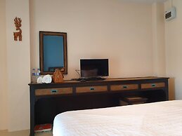 Samutsakorn Apartment