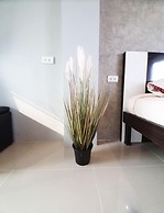 Samutsakorn Apartment