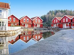 4 Star Holiday Home in Stromstad