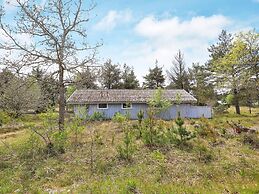 6 Person Holiday Home in Albaek