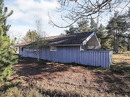 6 Person Holiday Home in Albaek