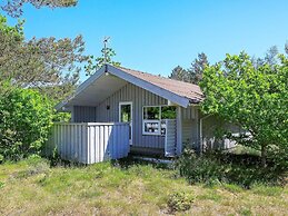 6 Person Holiday Home in Albaek