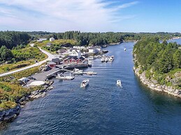6 Person Holiday Home in Austrheim
