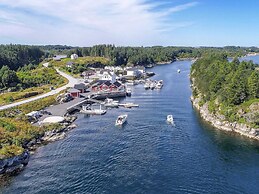 6 Person Holiday Home in Austrheim