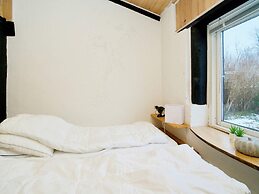 Charming Harbor Cottage-by Traum
