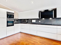 12 Person Holiday Home in Fitjar