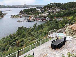 12 Person Holiday Home in Fitjar