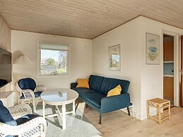 Tranquil Oasis in Hummingen-by Traum