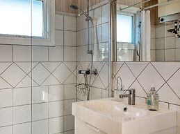 Tranquil Oasis in Hummingen-by Traum