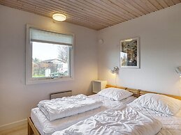 Tranquil Oasis in Hummingen-by Traum