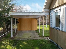 Tranquil Oasis in Hummingen-by Traum