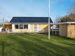 Tranquil Oasis in Hummingen-by Traum