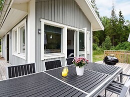 4 Person Holiday Home in Bralanda