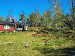 Idyllic Lakeside Retreat in Munkedal-by Traum