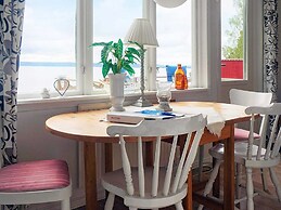 2 Person Holiday Home in Frandefors