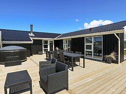 Luxury Cottage With Pool and Sauna-by Traum
