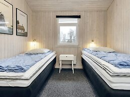 Luxury Cottage With Pool and Sauna-by Traum