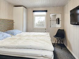 Luxury Cottage With Pool and Sauna-by Traum