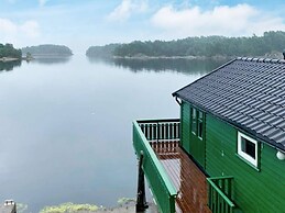 6 Person Holiday Home in Lindas