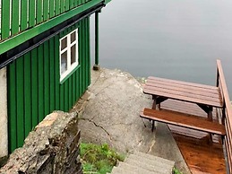 6 Person Holiday Home in Lindas