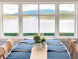 6 Person Holiday Home in Lindas