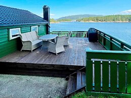 6 Person Holiday Home in Lindas