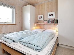 Holiday Home in Henne