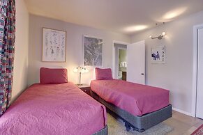 Cc19 Chateau Claire 2 Bedroom Condo by RedAwning