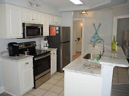 Overlooking Golf Course Villa 1408 with Full Kitchen Close to Calabash