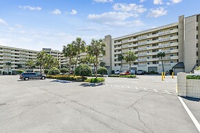 Inlet Reef 518 2 Bedroom Condo by RedAwning