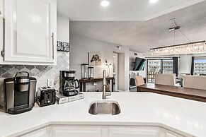 Inlet Reef 518 2 Bedroom Condo by RedAwning